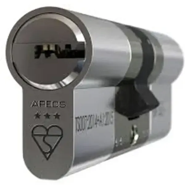 locksmith fitting a new lock